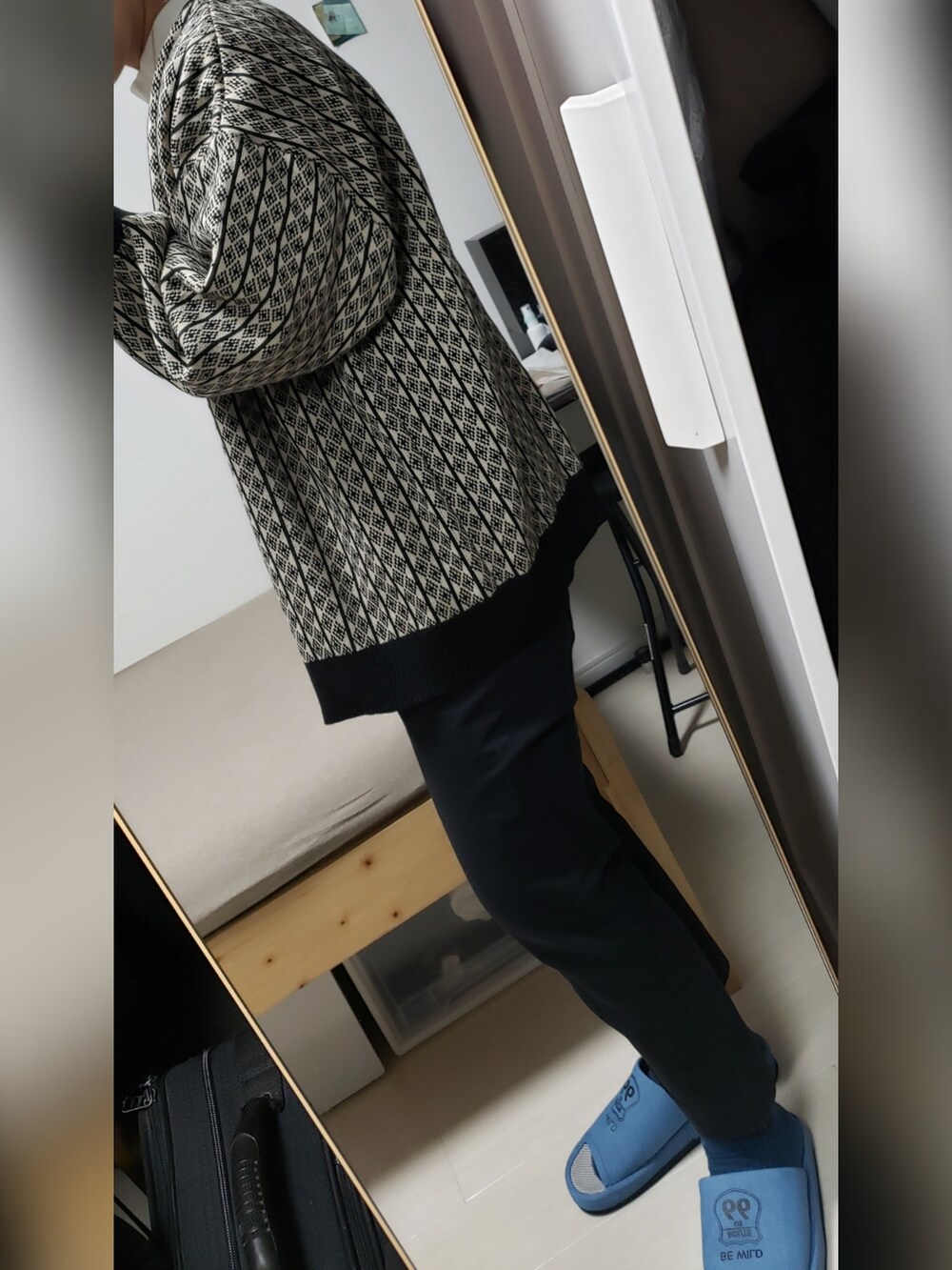 「靴下屋のアイテム（ソックス/靴下、ブルー系）」を使った、yukifashioさん（レディース・153cm）の夏コーディネートの4枚目の写真
