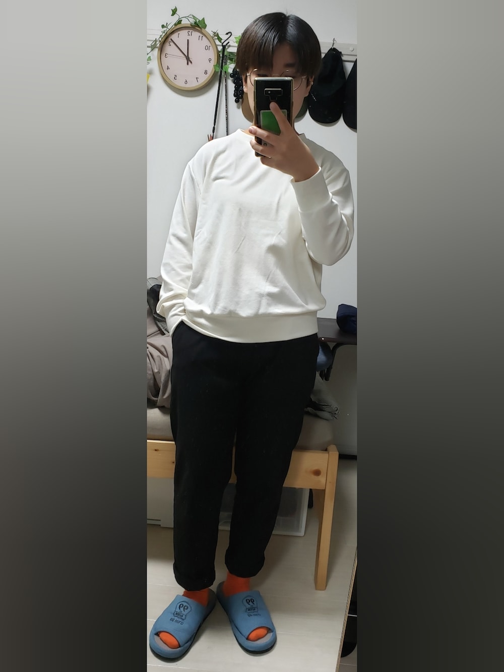 「KANGOLのアイテム（ブルゾン、グレー系）」を使った、yukifashioさん（レディース・153cm）の冬コーディネートの2枚目の写真