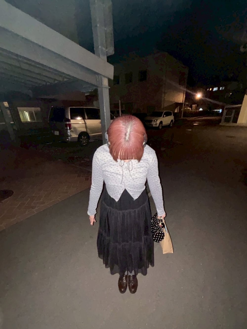 「ガーリー、古着MIX、大学生コーデ、カフェコーデ、デジカメ」｜「nuguのアイテム（トップス、グレー系）」を使った、ヒ🌠さん（骨格ウェーブ・レディース・165cm）の夏コーディネートの2枚目の写真