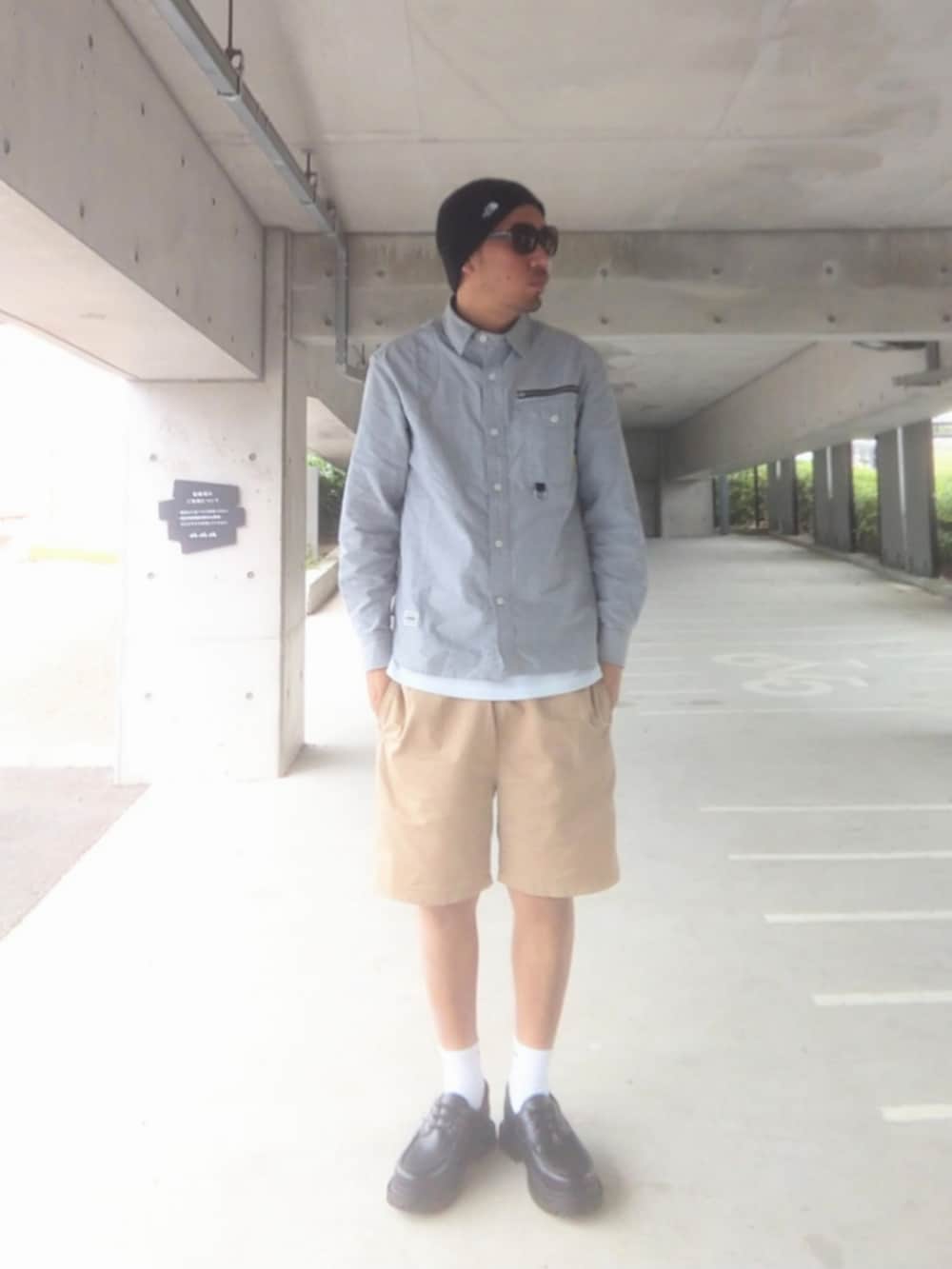 「ストリート、ワーク、デッキシューズ、INTERBREED、WEGO、ハーフパンツ、New Balance、靴下オタク、THE NORTH FACE、ビーニー、サングラス、GU、UG、タンクトップ、プチプラ」|「THE NORTH FACEの【22FW】【THE NORTH FACE/ザノースフェイス】 CappuchoLid/NN42035/ニット帽/ビーニー/ユニセックス/ニットキャップ(ニットキャップ/ビーニー、ブラック系)」を使った、hasshi(ハッシー)さん(メンズ・172cm)の春コーディネートの2枚目の写真