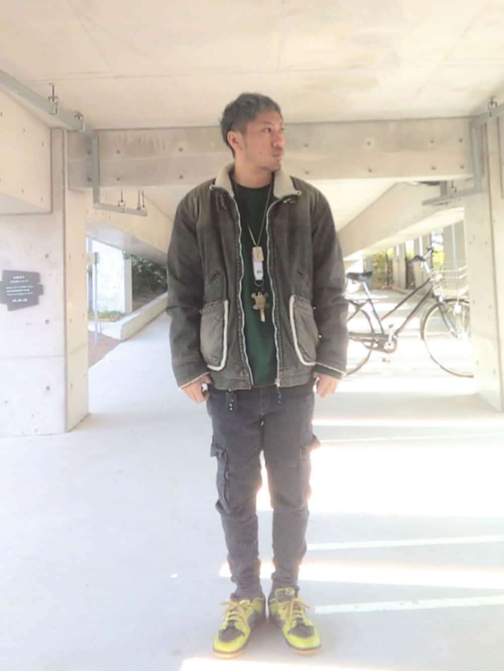 「キモ撮り、スニーカー、NIKE、dunk、ハロウィン、ZARA、stussy、Dime、scanner、UNIQLO、真冬のあったかスタイル、ボアジャケット、デニム、デニデニ廻戦、ストリート」｜「SCANNERのアイテム（デニムジャケット、ブラック系）」を使った、hasshi(ハッシー)さん（メンズ・172cm）の冬コーディネートの2枚目の写真