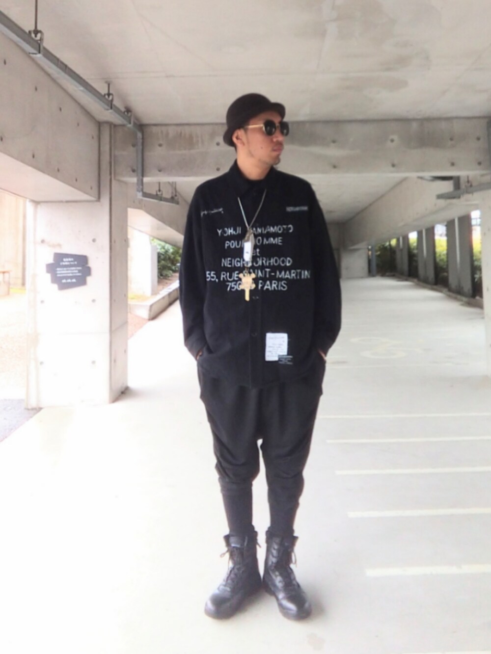 「サマンサ モスモス(Samansa Mos2)、stussy、タクティカルブーツ、モード、モードストリート」｜「ケンオリのアイテム（シャツ/ブラウス、ブラック系）」を使った、hasshi(ハッシー)さん（メンズ・172cm）の春コーディネートの3枚目の写真