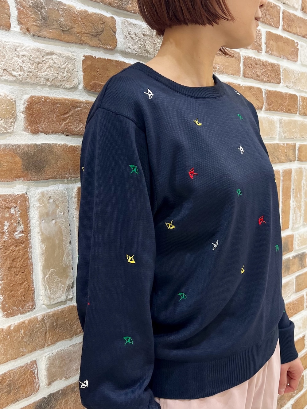 「春色、春服コーデ、オトナ女子、春先取り、楽チンコーデ、ラフコーデ、大人かわいい、きれいめコーディネート、レディースファッション、ピンクコーデ、着回しコーデ、休日スタイル、アーノルドパーマー、Arnold Palmer」｜「Arnold Palmerのテック ストレッチ シェア パンツ（その他パンツ、ピンク系）」を使った、アーノルドパーマー@リバーウォーク北九州さん（レディース・162cm）の冬コーディネートの4枚目の写真