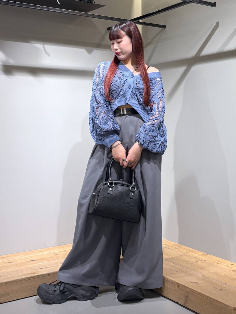 「モード、ストリート、きれいめ、カジュアル、ネックレス、骨格ストレート_PAGEBOY、ブルベ冬_PAGEBOY」｜「PAGEBOYのモードバックルベルト3（ベルト、ブラック系）」を使った、りりりさん（レディース・157cm）の夏コーディネートの2枚目の写真