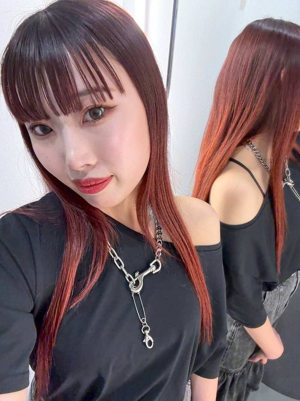 「モード、ストリート、きれいめ、カジュアル、ネックレス、骨格ストレート_PAGEBOY、ブルベ冬_PAGEBOY、Tシャツ、スカート、ベルト」｜「PAGEBOYのモードバックルベルト3（ベルト、ブラック系）」を使った、りりりさん（レディース・157cm）の春コーディネートの4枚目の写真