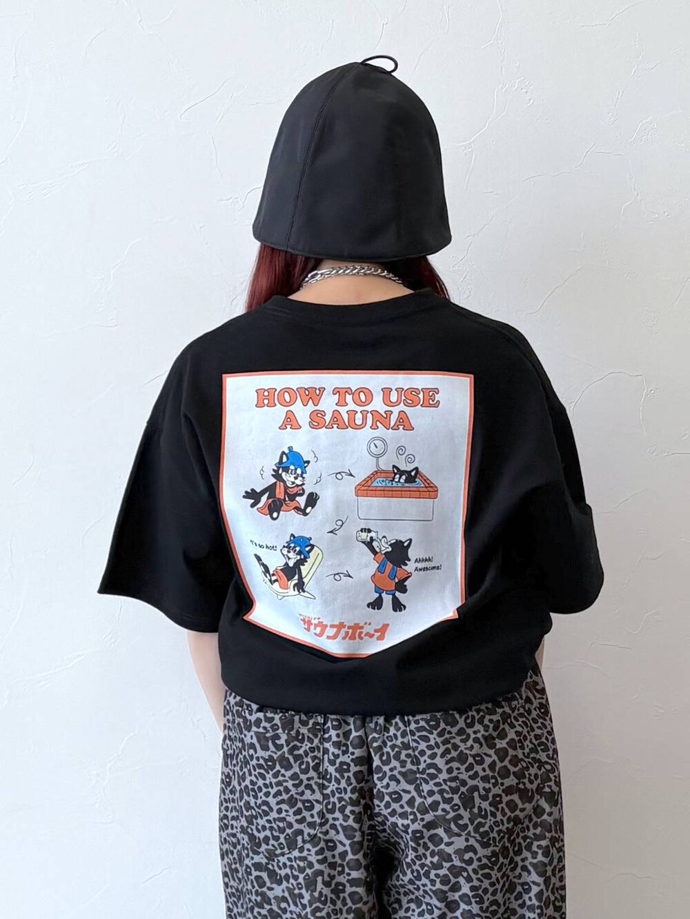 「ハット、モード、ストリート、カジュアル、ネックレス、骨格ストレート_PAGEBOY、ブルベ冬_PAGEBOY、Tシャツ」｜「PAGEBOYのプラットチャンキースニーカー（スニーカー、ブラック系）」を使った、りりりさん（レディース・157cm）の春コーディネートの2枚目の写真