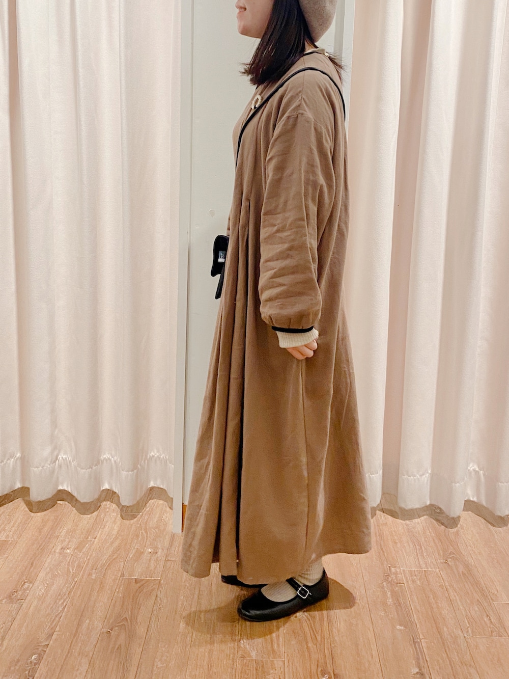 「Samansa Mos2、SM2、サマンサ モスモス(Samansa Mos2)、春コーデ、低身長、低身長コーデ、ワンピース、ベレー帽、ワントーンコーデ」｜「studio CLIPの洗える形キープベレー帽（ハンチング/ベレー帽、ベージュ系）」を使った、あんころさん（レディース・148cm）の冬コーディネートの3枚目の写真