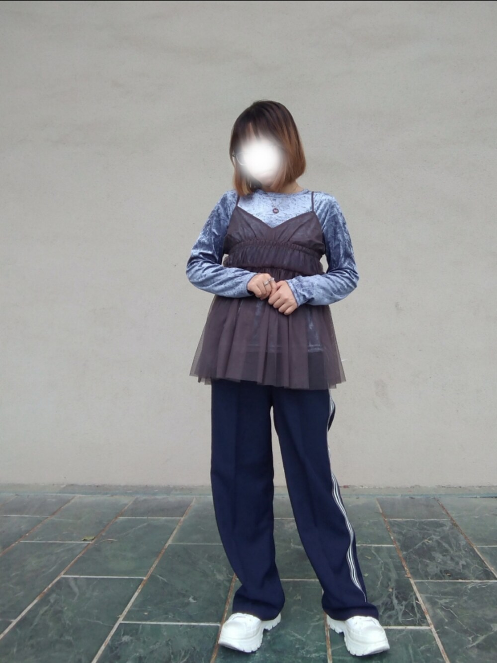 「ootd、低身長、コンバース、ビッグシルエット、球鞋、converse、LOWRYS FARM、GLOBAL WORK、骨格ストレート、チュール、ネイビー」｜「LOWRYS FARMのキルティングブルゾン　903708（ブルゾン、グリーン系）」を使った、みあめさん（レディース・154cm）の冬コーディネートの2枚目の写真
