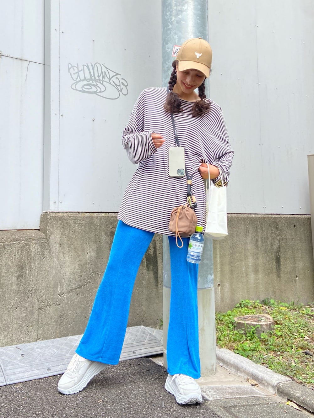 蒼葉える｜UGGのスニーカーを使ったコーディネート - WEAR