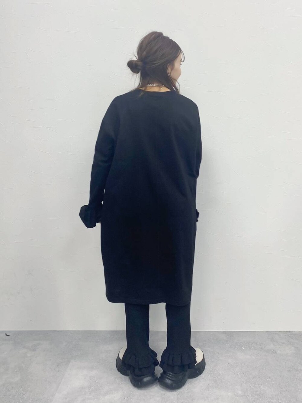「ローリーズスタイル_LOWRYS FARM、低身長、キッズ服、ジュニア/ティーンズ、ワントーン、ブーツ、ワンピース」｜「LOWRYS FARMのニットソックススニーカーブーツ　981776（ブーツ、ホワイト系）」を使った、rinangoさん（レディース・146cm）の冬コーディネートの5枚目の写真