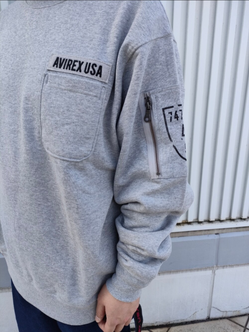 「スウェット、デニム、キャップ、AVIREX、休日コーデ、ootd、春コーデ、メンズファッション、今日のコーデ、AVIREXBelle」｜「AVIREXの【×NEW ERA/ニューエラ】ロウ プロファイル 59フィフティ / LOW PROFILE 59FIFTY "AC"/ アヴィレックス / AVIREX（キャップ、ブラック系）」を使った、SUGAYA！さん（メンズ・164cm）の冬コーディネートの3枚目の写真