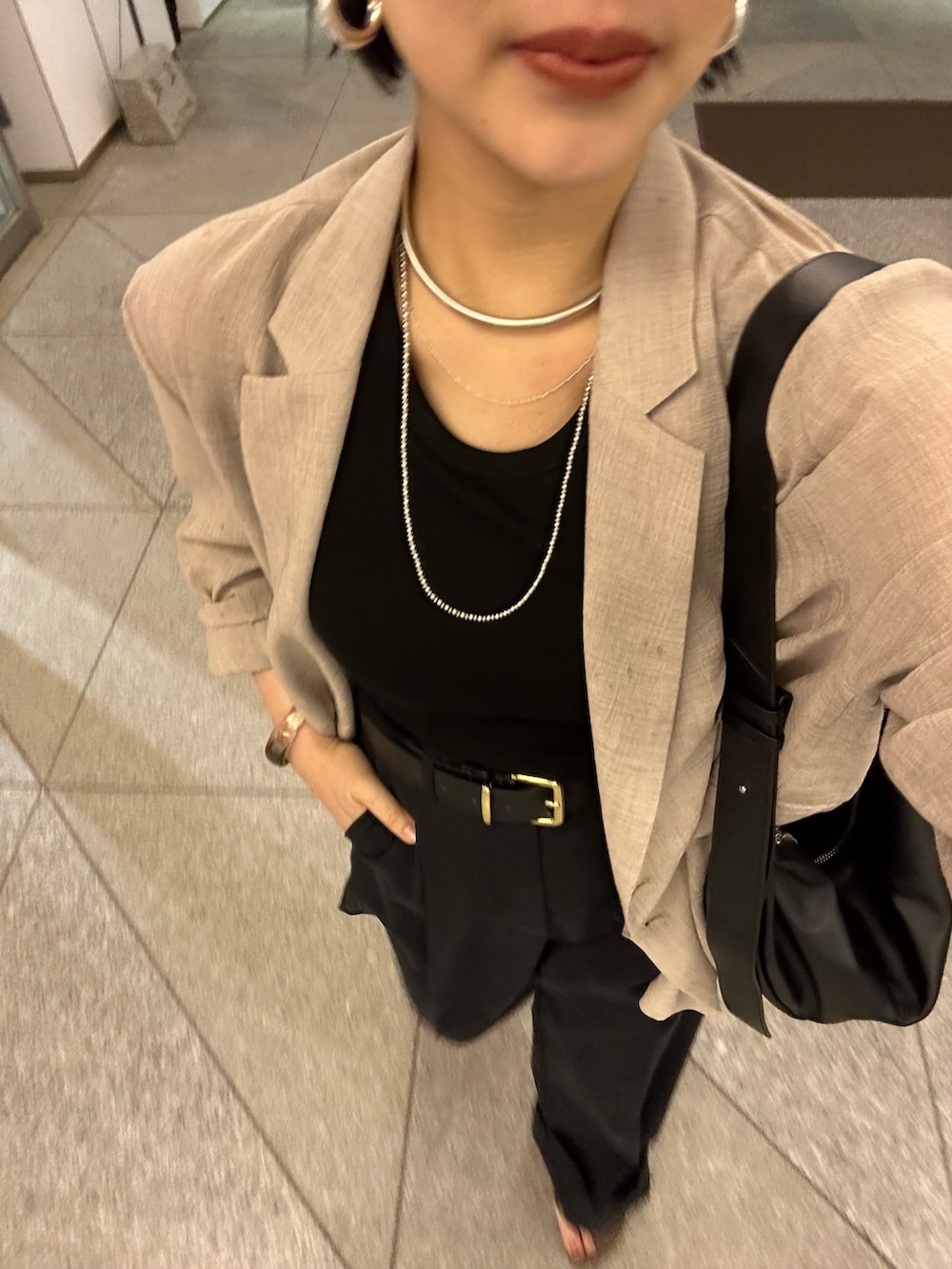 「モノトーン、ジャケット、ジャケットスタイル、シアー、ワイドパンツ」｜「SHENERYの《軽やかな大人の透け感》シアージャケット（テーラードジャケット、ベージュ系）」を使った、TSURUGASAKI_163cmさん（レディース・163cm）の春コーディネートの2枚目の写真