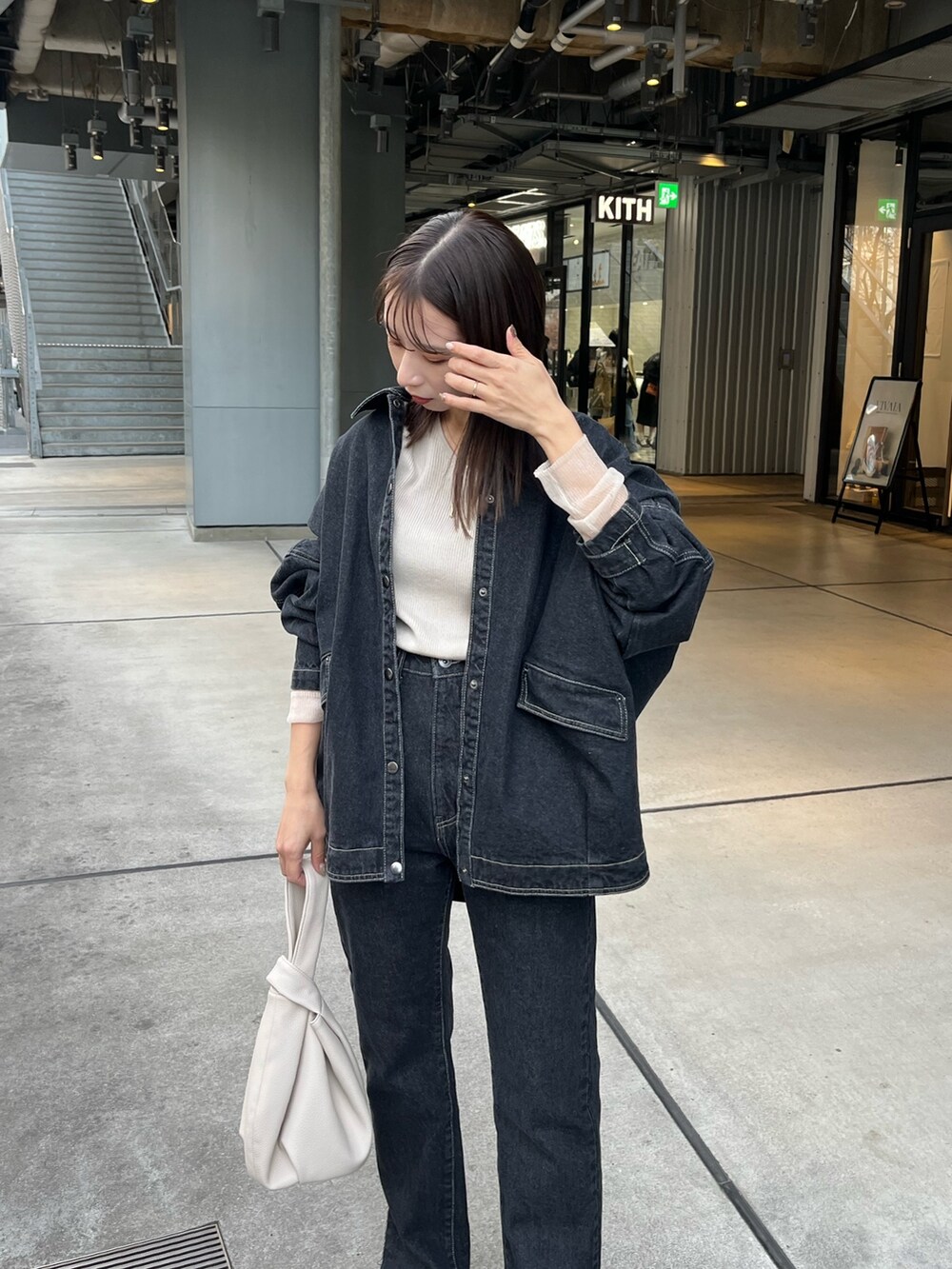 shio｜CAPRICIEUX LE'MAGEのデニムジャケットを使った