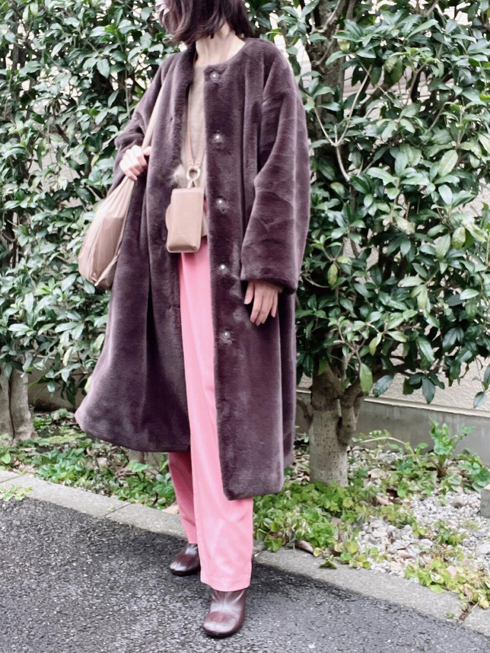 「CLANE、ZARA、Plage、CENE、冬コーデ、カラーパンツ、パンツスタイル、オトナカジュアル、大人カジュアル、オトナ女子、きれいめカジュアル、ニット、ブーツ、ピンク」｜「ZARAのアイテム（ブーツ、ブラウン系）」を使った、nico＊さん（レディース・168cm）の冬コーディネートの2枚目の写真