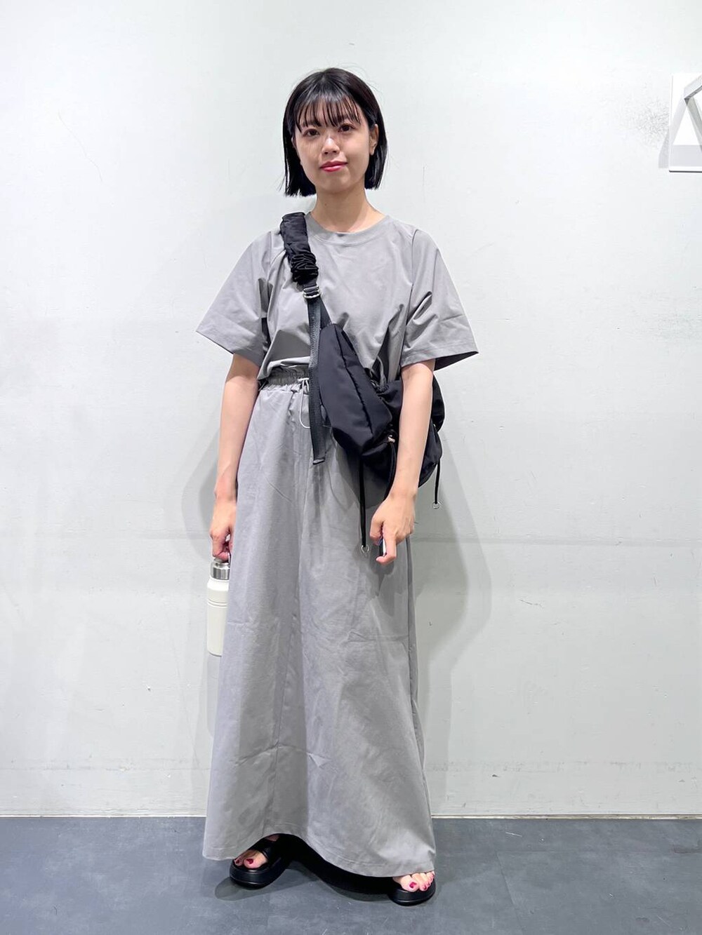 「低身長、個性派、カジュアル、骨格ウェーブ、LAKOLE、スカート、セールコーデ、セットアップ」｜「LAKOLEのダブルベルトサンダル / 112700（サンダル、ブラック系）」を使った、うえさん（レディース・153cm）の夏コーディネートの2枚目の写真