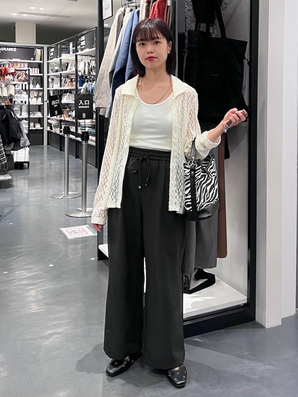 「LAKOLE、低身長、個性派、カジュアル、骨格ウェーブ」｜「LAKOLEのステンレスシンプルチェーンネックレス2 / 128997（ネックレス、その他）」を使った、うえさん（レディース・153cm）の夏コーディネートの2枚目の写真