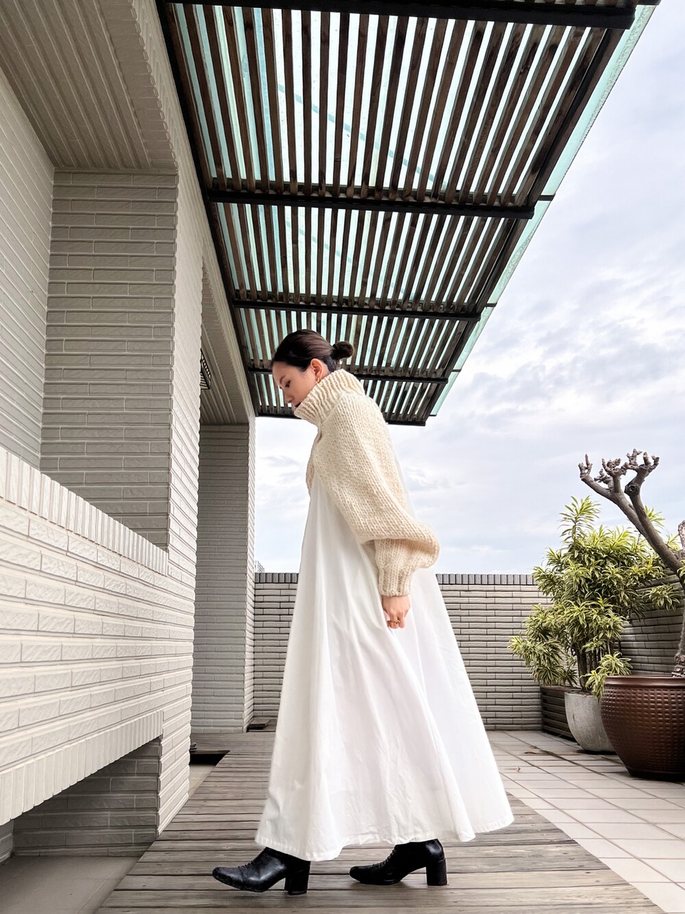 「CLANE、etretokyo、BOTTEGA VENETA」｜「ETRE TOKYOのハンドニットタートルボレロ（ニット/セーター、ホワイト系）」を使った、Jasmine:)さん（レディース・158cm）の冬コーディネートの2枚目の写真