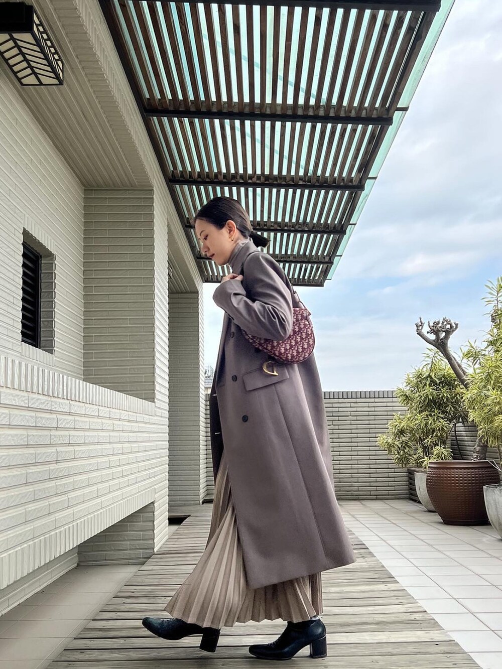 「murphUK、ear、CLANE、Dior、ete」｜「CLANEのアイテム（ブーツ、ブラック系）」を使った、Jasmine:)さん（レディース・158cm）の冬コーディネートの4枚目の写真