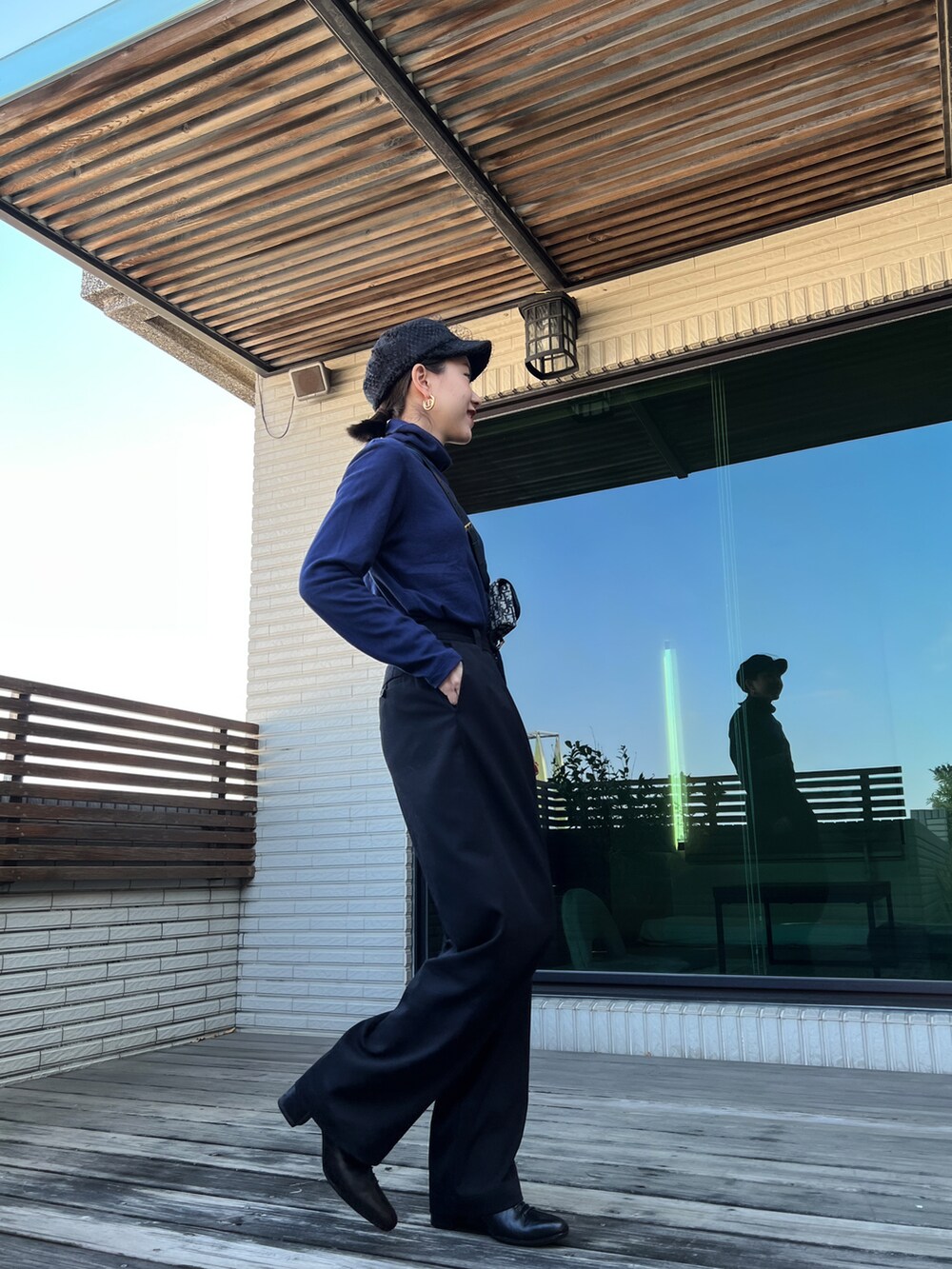 「UNIQLO、stylemixer、CLANE、Dior」｜「Diorのアイテム（バッグ、ブルー系）」を使った、Jasmine:)さん（レディース・158cm）の冬コーディネートの3枚目の写真