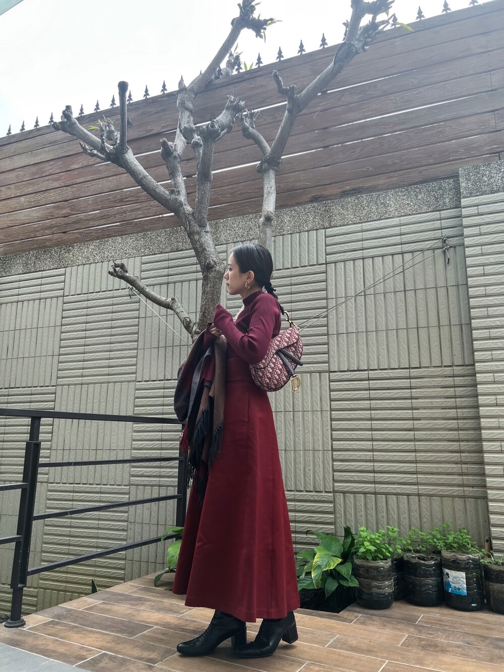 「CLANE、Dior、UNIQLO」｜「CLANEのアイテム（スカート、レッド系）」を使った、Jasmine:)さん（レディース・158cm）の冬コーディネートの2枚目の写真