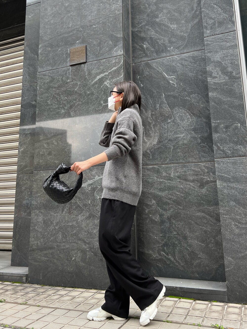 「UNIQLO、stylemixer、Dior、BOTTEGA VENETA」｜「UNIQLOのアイテム（ニット/セーター、グレー系）」を使った、Jasmine:)さん（レディース・158cm）の冬コーディネートの3枚目の写真