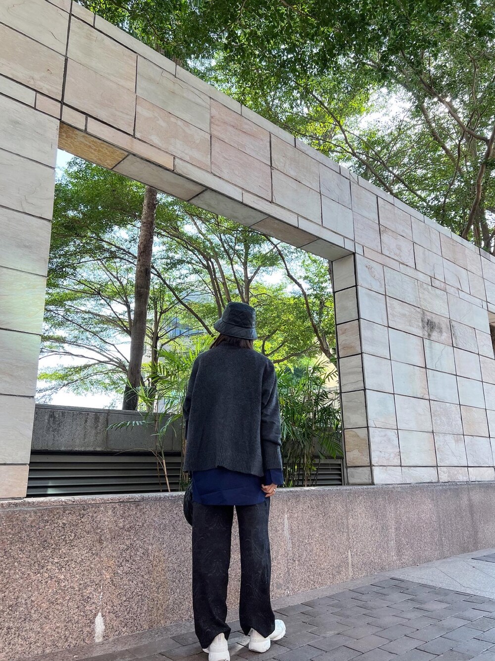 「CLANE、UNIQLO、JILSANDER、Dior、BOTTEGA VENETA」｜「Chapeau d' OのChapeau d' O Eco Leather Quilt Bucket（ハット、ブラック系）」を使った、Jasmine:)さん（レディース・158cm）の冬コーディネートの3枚目の写真