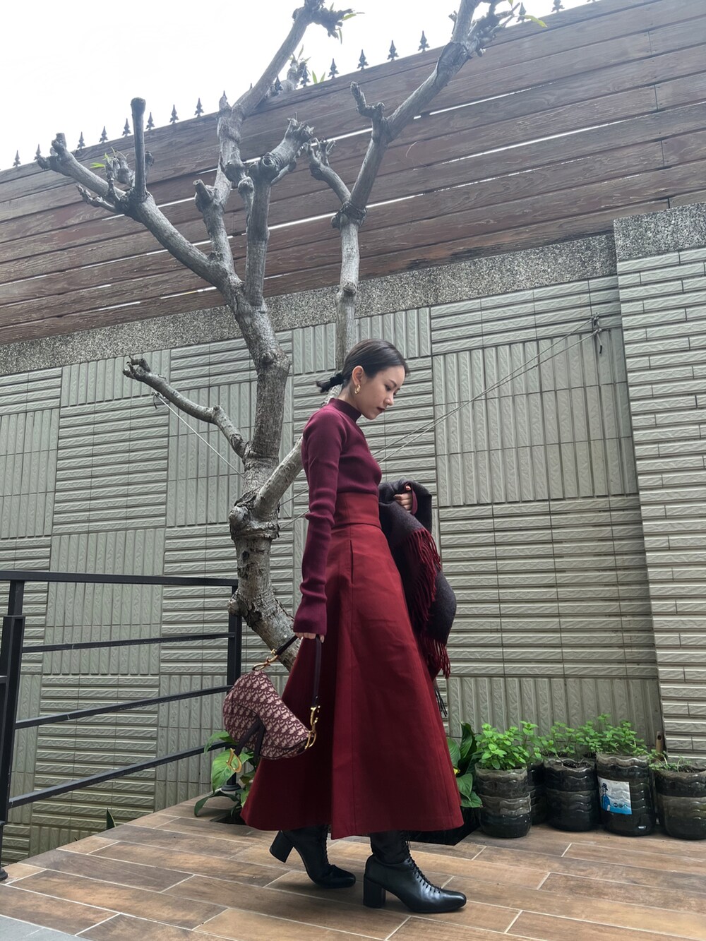 「CLANE、Dior、UNIQLO」｜「CLANEのアイテム（スカート、レッド系）」を使った、Jasmine:)さん（レディース・158cm）の冬コーディネートの3枚目の写真