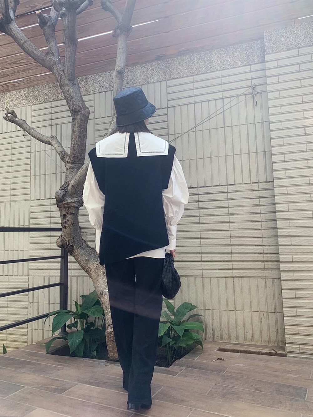 「CLANE、Chapeau d’ O、BOTTEGA VENETA」｜「Chapeau d' OのChapeau d' O Eco Leather Quilt Bucket（ハット、ブラック系）」を使った、Jasmine:)さん（レディース・158cm）の冬コーディネートの4枚目の写真