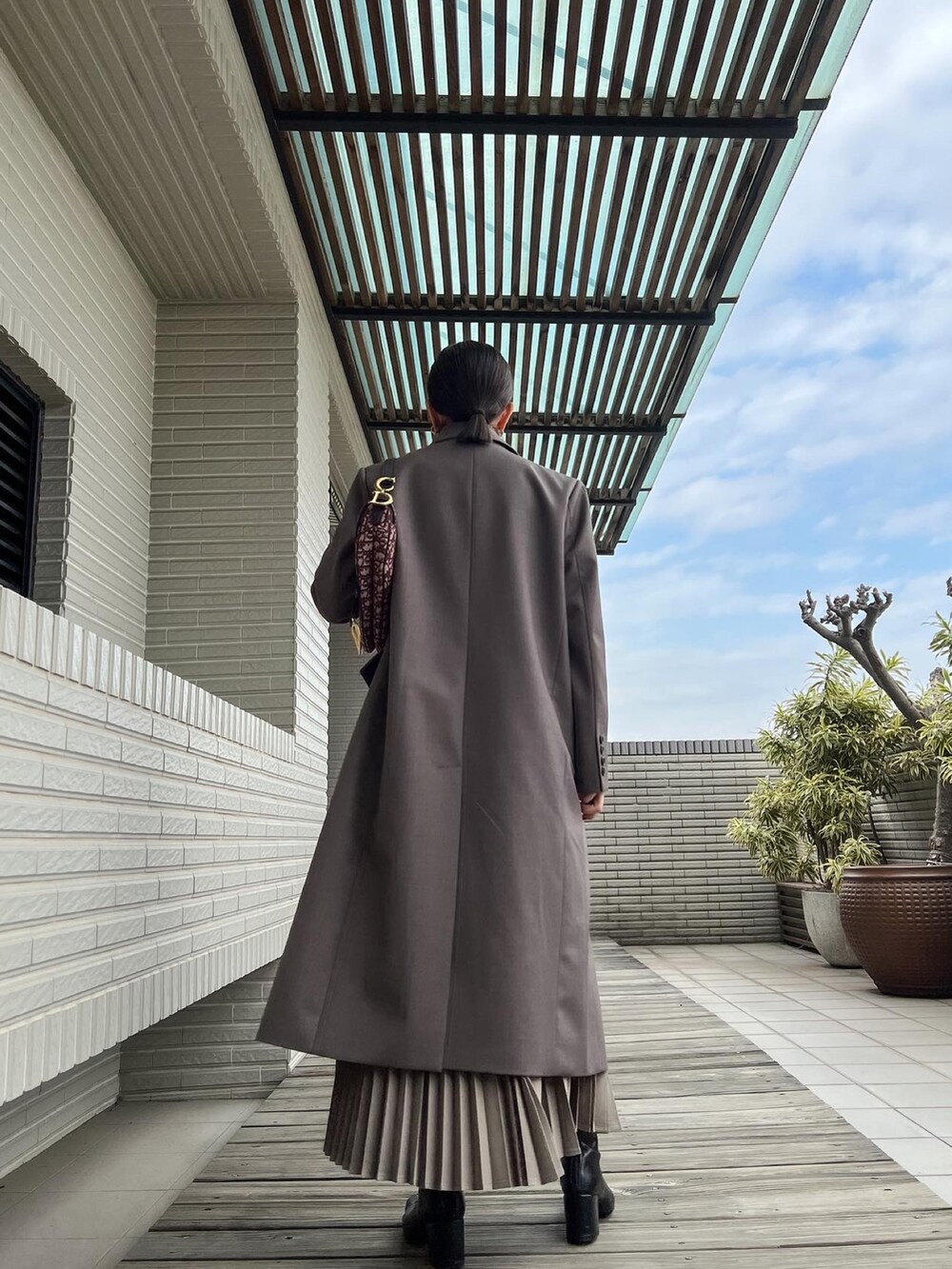 「murphUK、ear、CLANE、Dior、ete」｜「CLANEのアイテム（ブーツ、ブラック系）」を使った、Jasmine:)さん（レディース・158cm）の冬コーディネートの3枚目の写真