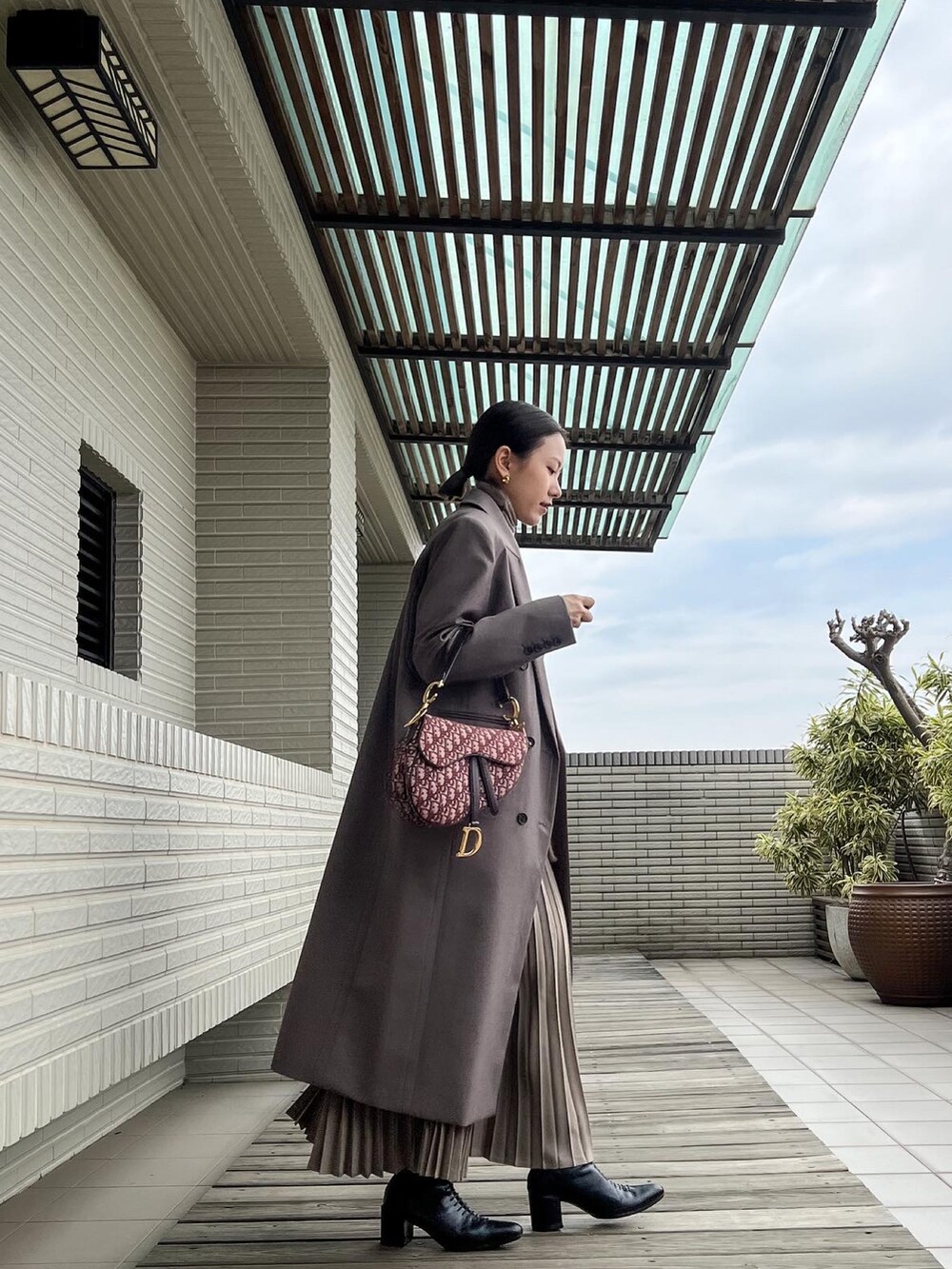 「murphUK、ear、CLANE、Dior、ete」｜「CLANEのアイテム（ブーツ、ブラック系）」を使った、Jasmine:)さん（レディース・158cm）の冬コーディネートの2枚目の写真