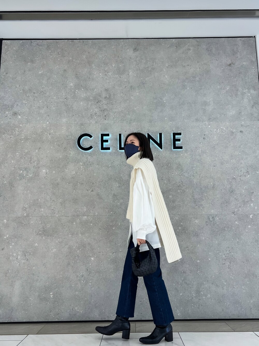 「CLANE、etretokyo、stylemixer、BOTTEGA VENETA」｜「CLANEのJ/W SHORT BELL BOTTOM DENIM（デニムパンツ、ブルー系）」を使った、Jasmine:)さん（レディース・158cm）の冬コーディネートの5枚目の写真