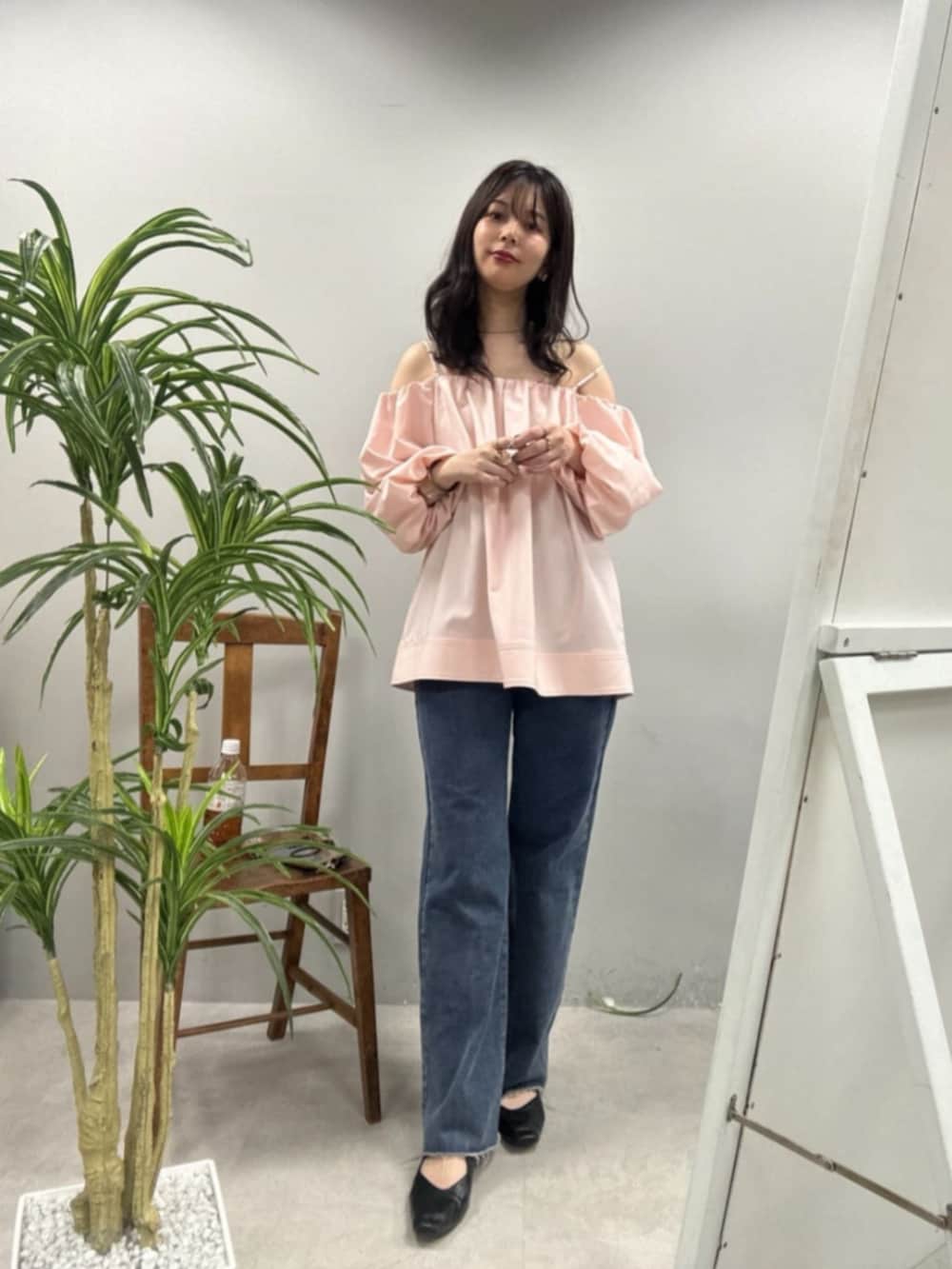 「LARUTAの【LARUTA】ボリュームバルーン袖ブラウス（シャツ/ブラウス、ピンク系）」を使った、おそのさん（骨格ウェーブ・レディース・167cm）の夏コーディネートの3枚目の写真