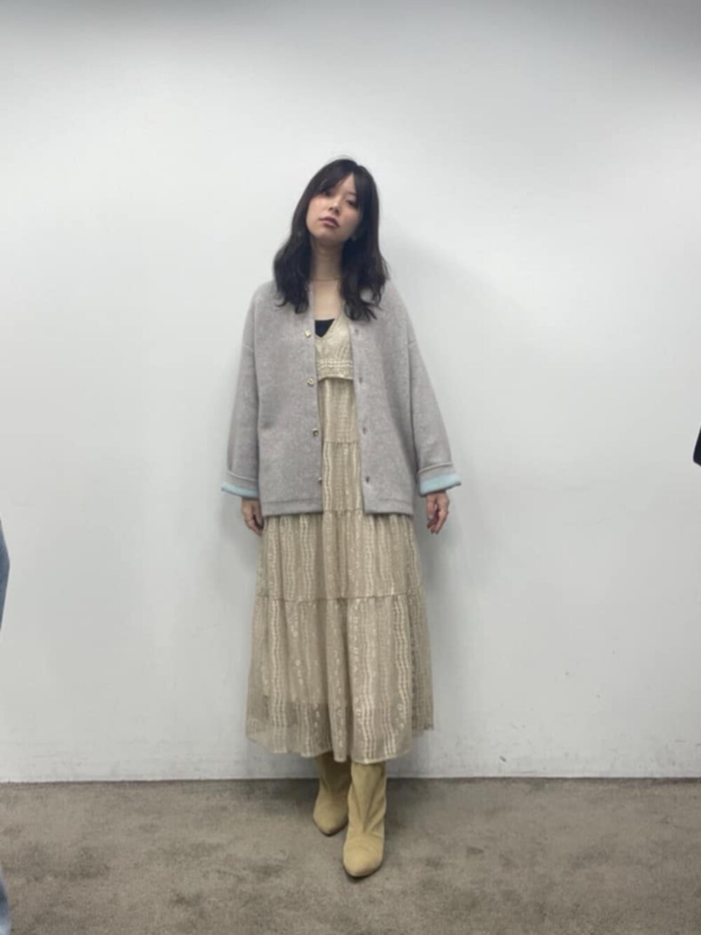 「レース、オケージョンスタイル、オケージョン、fox、ニットコート」｜「LARUTAの【LARUTA】レース切替ロングワンピース（ワンピース、ホワイト系）」を使った、おそのさん（レディース・167cm）の夏コーディネートの2枚目の写真
