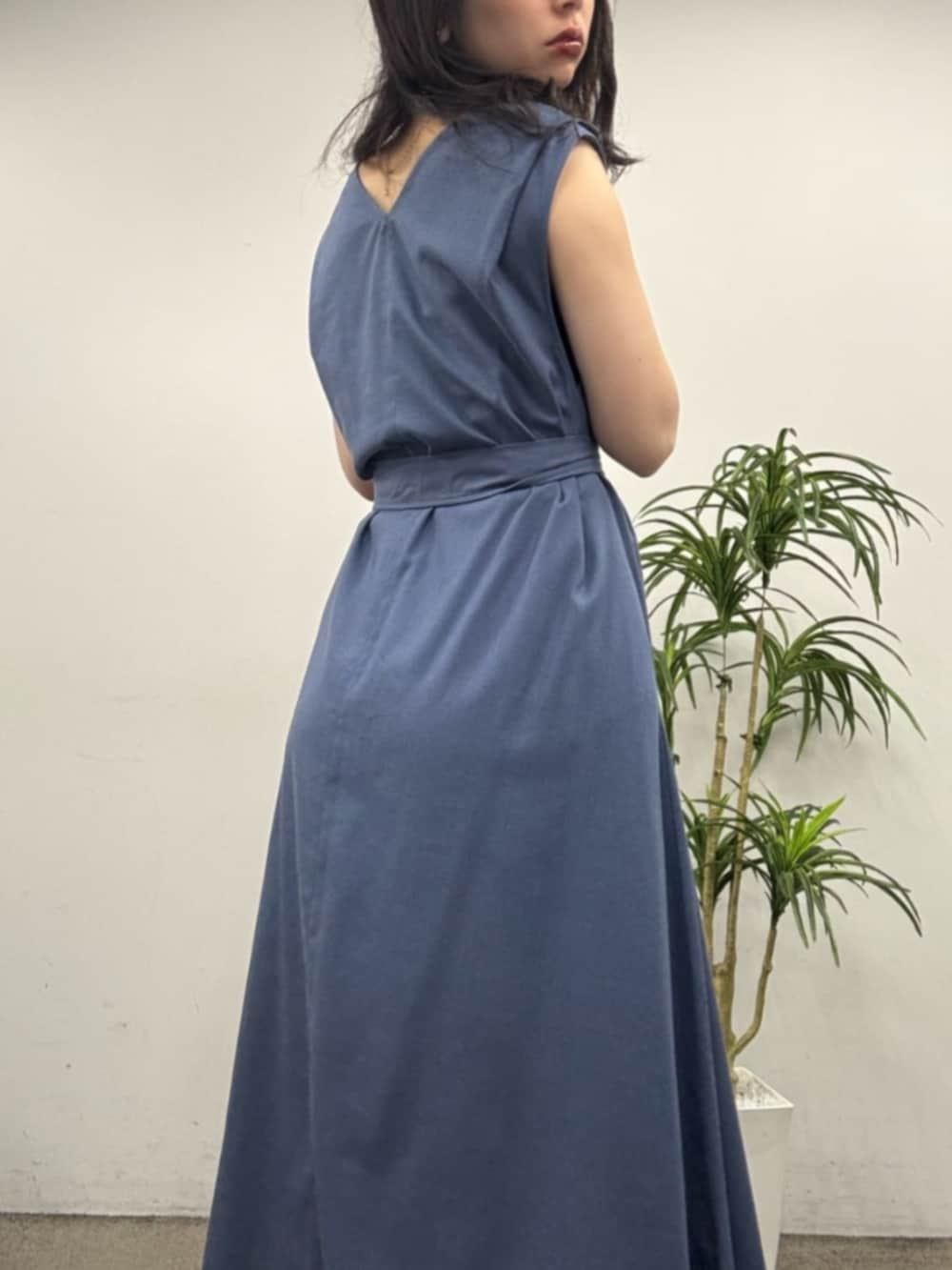 「natural coutureの観劇BAGⅢ（ショルダーバッグ、イエロー系）」を使った、おそのさん（レディース・167cm）の夏コーディネートの3枚目の写真