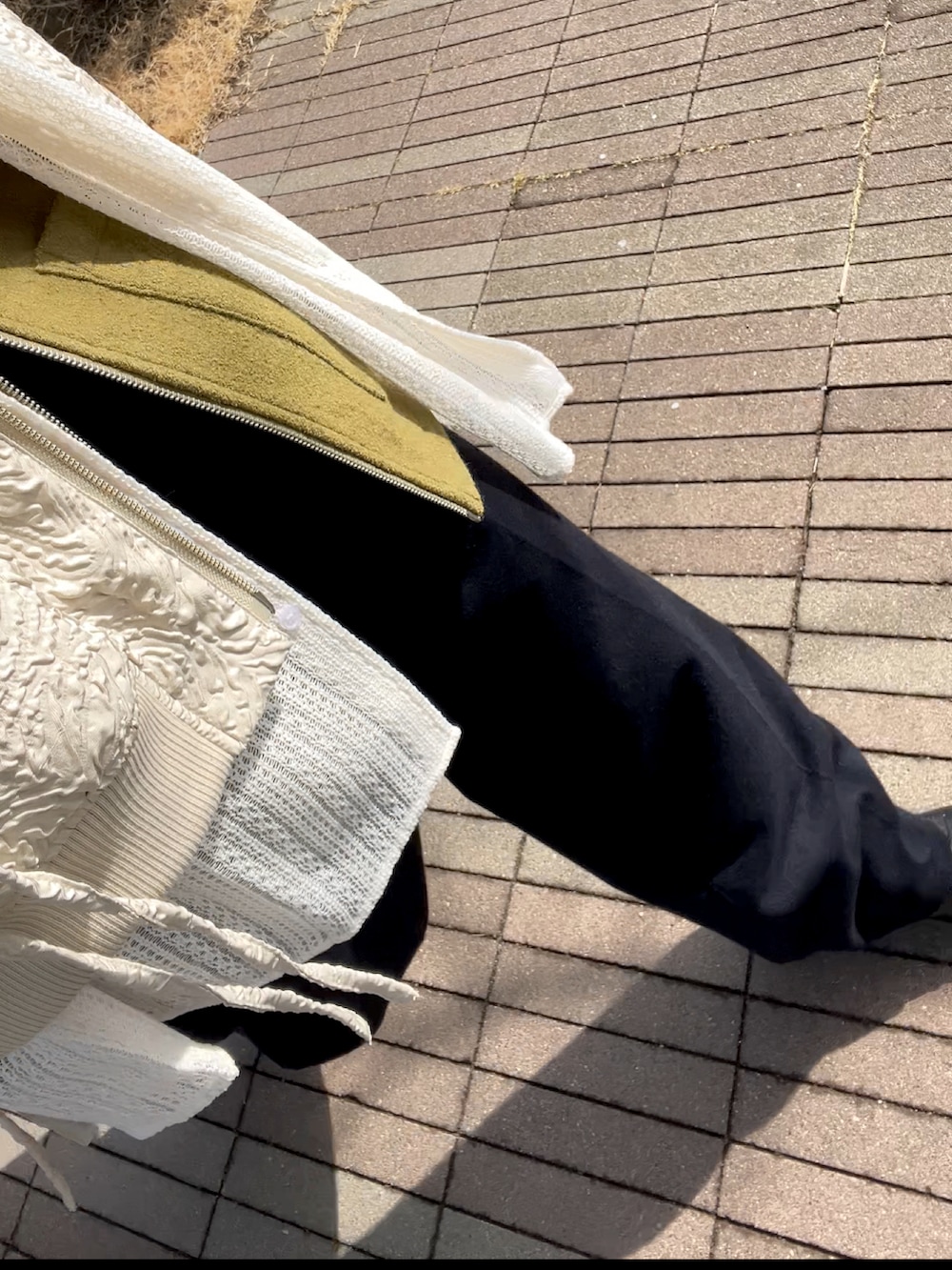 「似合うラボに行こう、シンプルコーデ、春コーデ、春色、ホワイトコーデ、レイヤードスタイル、春アウター、Traditional Weatherwear、seyto、ZARA、低身長コーデ、低身長男子」｜「seytoのJacquard cut out gather blouson / ジャガードカットアウトギャザーブルゾン（ブルゾン、ベージュ系）」を使った、みっち~さん（メンズ・165cm）の冬コーディネートの3枚目の写真