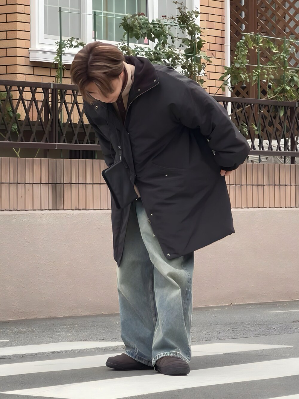 「新星WEARISTAにエントリー、WEARyouthコーデ、ヌプシ、ノースフェイス、モノマート、ファッジ、低身長コーデ、低身長男子、デニムパンツ、休日スタイル、カジュアル、冬コーデ、クリスマスコーデ、お出かけコーデ」｜「MONO-MART LADY'Sのアイテム（ジャケット/アウター、ブラック系）」を使った、みっち~さん（メンズ・165cm）の冬コーディネートの3枚目の写真