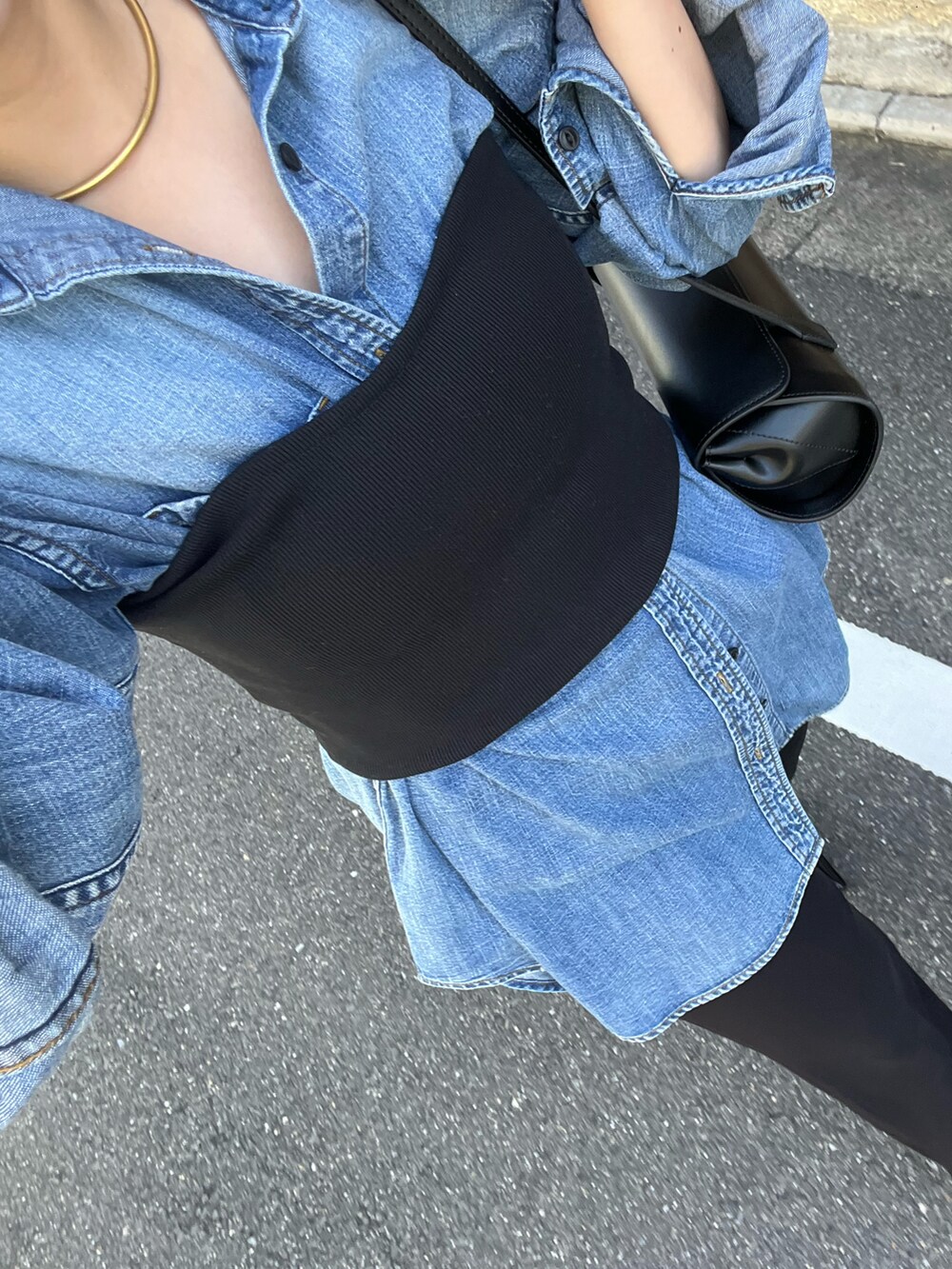 「Spick & Spanのアイテム（Tシャツ/カットソー、ホワイト系）」を使った、Manaeさん（レディース・155cm）の秋コーディネートの4枚目の写真