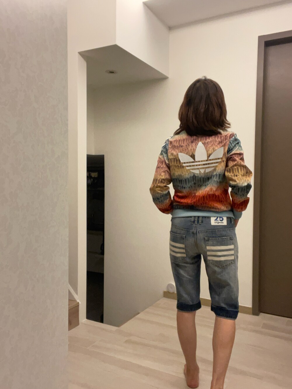 「adidas Originalsのアイテム（スタジャン、その他）」を使った、sflinさん（レディース・162cm）の春コーディネートの2枚目の写真