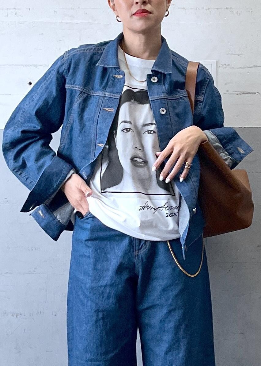 「auralee、オーラリー、春コーデ、大人カジュアル、ADAM ET ROPÉ、ナチュラル、イエベ秋、乾燥、高身長、トップス、Tシャツ/カットソー、ジャケット/アウター、ブルゾン、パンツ、デニムパンツ」｜「ADAM ET ROPE'のポケットメンアサデニムブルゾン（ブルゾン、ブルー系）」を使った、カワバタさん（レディース・166cm）の春コーディネートの8枚目の写真