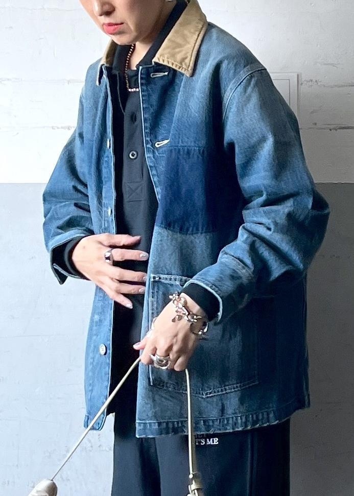 「春コーデ、セットアップ、ADAM ET ROPÉ、ナチュラル、イエベ秋、乾燥、高身長、トップス、スウェット、ジャケット/アウター、デニムジャケット、パンツ、バッグ、ショルダーバッグ、シューズ」｜「ADAM ET ROPE'の【サステナブル】カバーオールデニム（デニムジャケット、ブルー系）」を使った、カワバタさん（レディース・166cm）の冬コーディネートの4枚目の写真