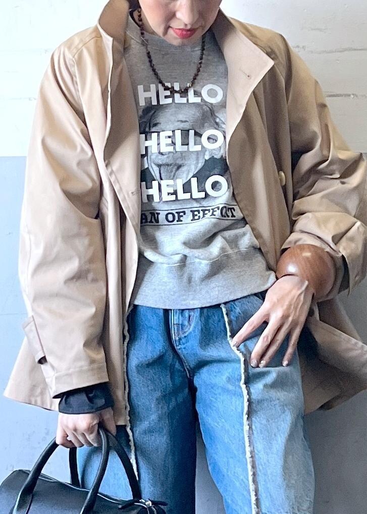 「オブラダ、oblada、春コーデ、大人カジュアル、カジュアルコーデ、ADAM ET ROPÉ、ナチュラル、イエベ秋、乾燥、高身長、トップス、Tシャツ/カットソー、ジャケット/アウター、トレンチコート、パンツ」｜「ADAM ET ROPE'のセンターフリンジデニム（デニムパンツ、ブルー系）」を使った、カワバタさん（レディース・166cm）の冬コーディネートの5枚目の写真