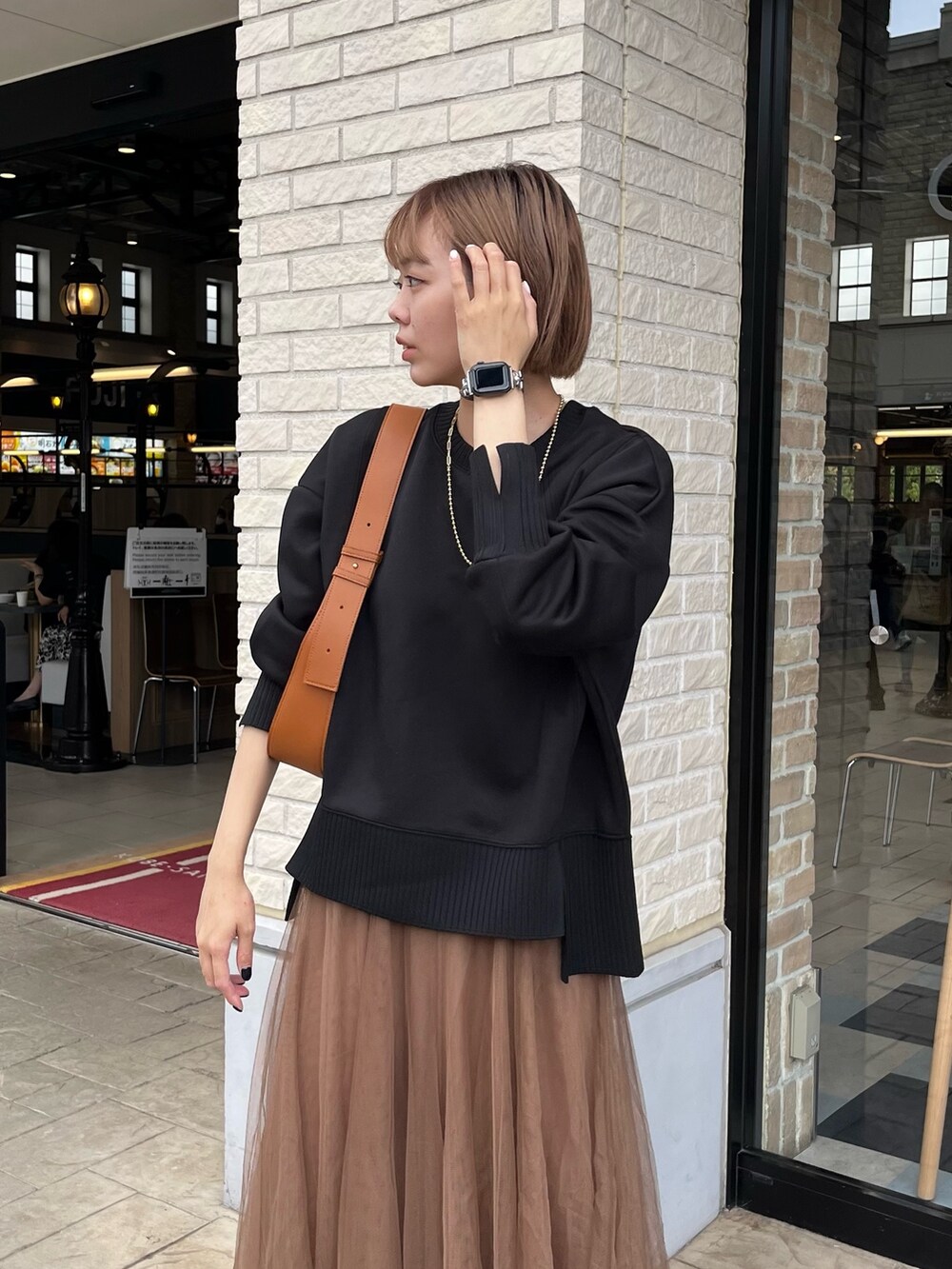 karinさんの「軽量ボンディング×リブ切替プルオーバー（Chez toi）」を使ったコーディネートの3枚目の写真