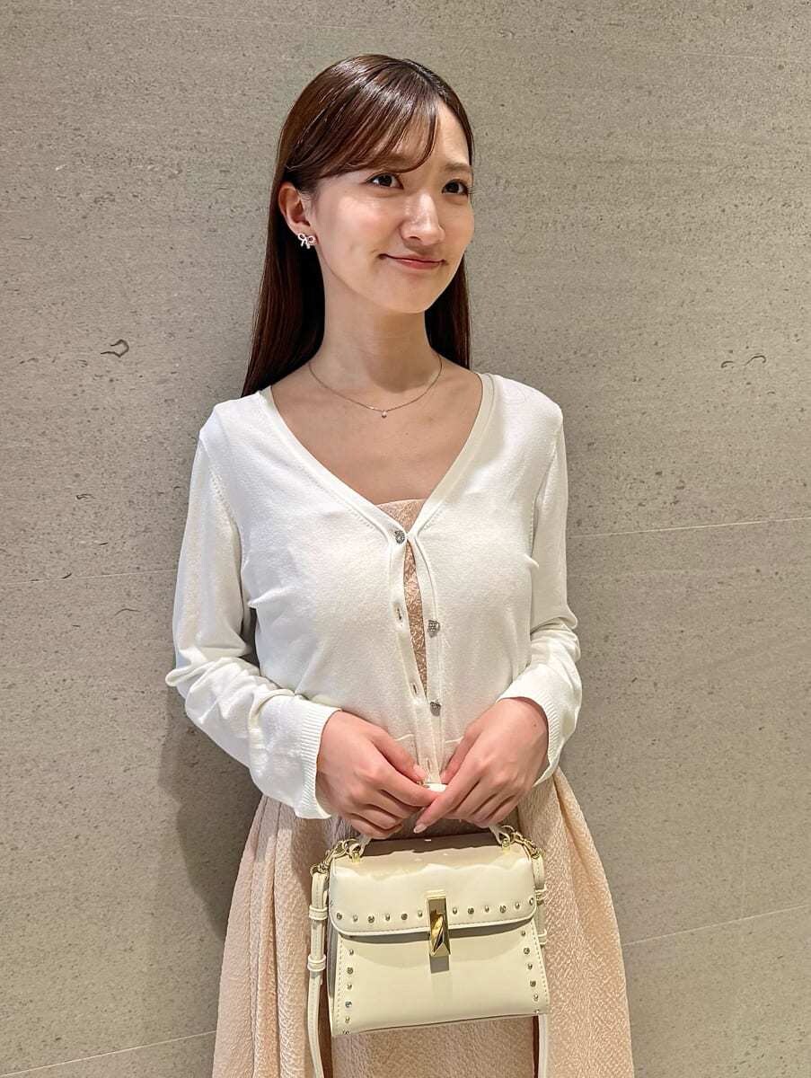 「骨格ウェーブ、お呼ばれコーディネート、ワンピース、夏コーデ、デートコーデ」｜「CELFORDのカップインフィットアンドフレアドレス（ワンピース、ピンク系）」を使った、CELFORDさん（レディース・159cm）の夏コーディネートの6枚目の写真