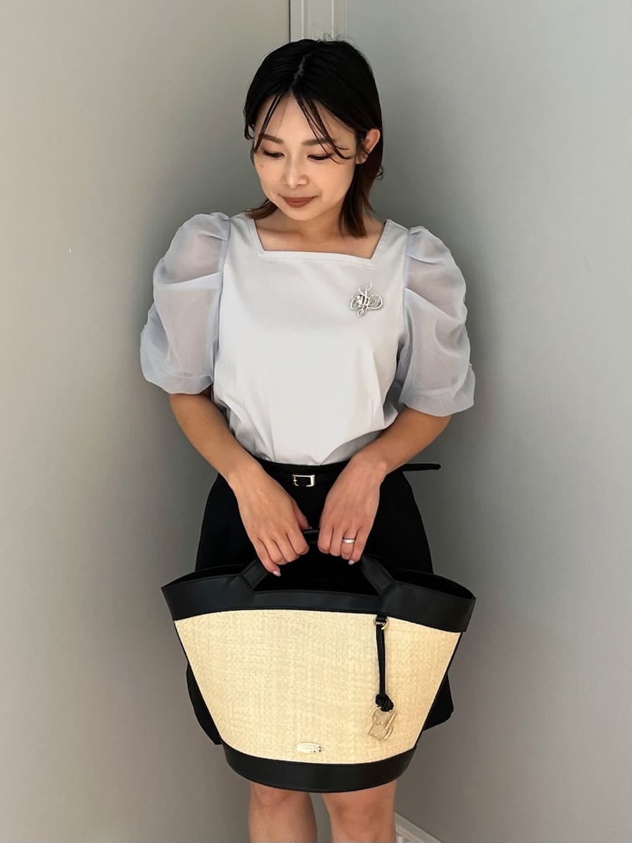 「骨格ウェーブ、ディリーコーディネート、パンツ、トップス、低身長コーデ、夏コーデ、低身長コーディネート、カジュアル」｜「CELFORDの2Wayバスケットバッグ（M）（ショルダーバッグ、ブラック系）」を使った、CELFORDさん（レディース・152cm）の夏コーディネートの2枚目の写真