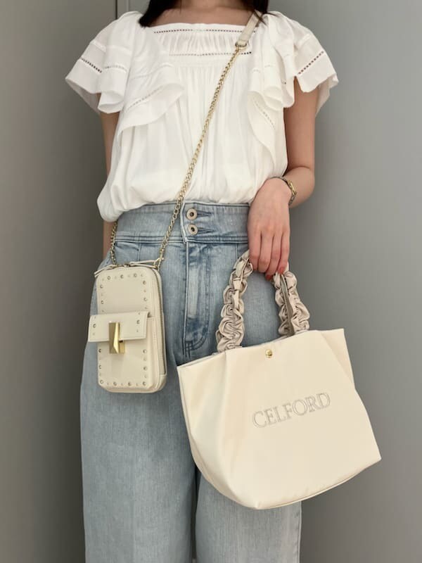 「骨格ウェーブ、ディリーコーディネート、パンツ、トップス、夏コーデ」｜「CELFORDの割繊シフォンレースブラウス（シャツ/ブラウス、ホワイト系）」を使った、CELFORDさん（レディース・164cm）の春コーディネートの6枚目の写真