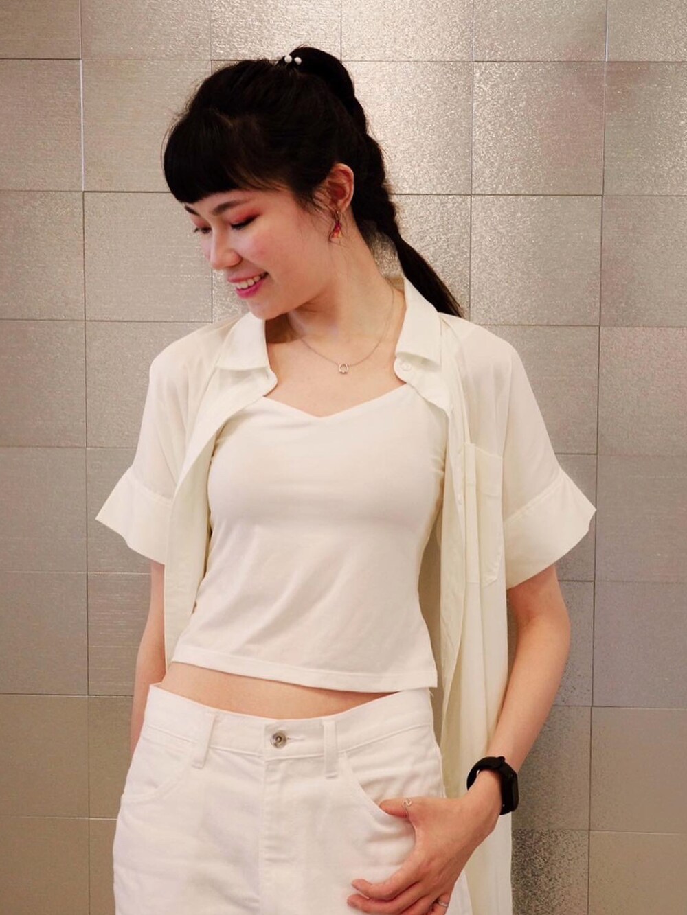 「ootd、夏、日系極簡、牛仔褲、基礎款」｜「UNIQLOのアイテム（デニムパンツ、ホワイト系）」を使った、ruby_179さん（レディース・179cm）の夏コーディネートの2枚目の写真
