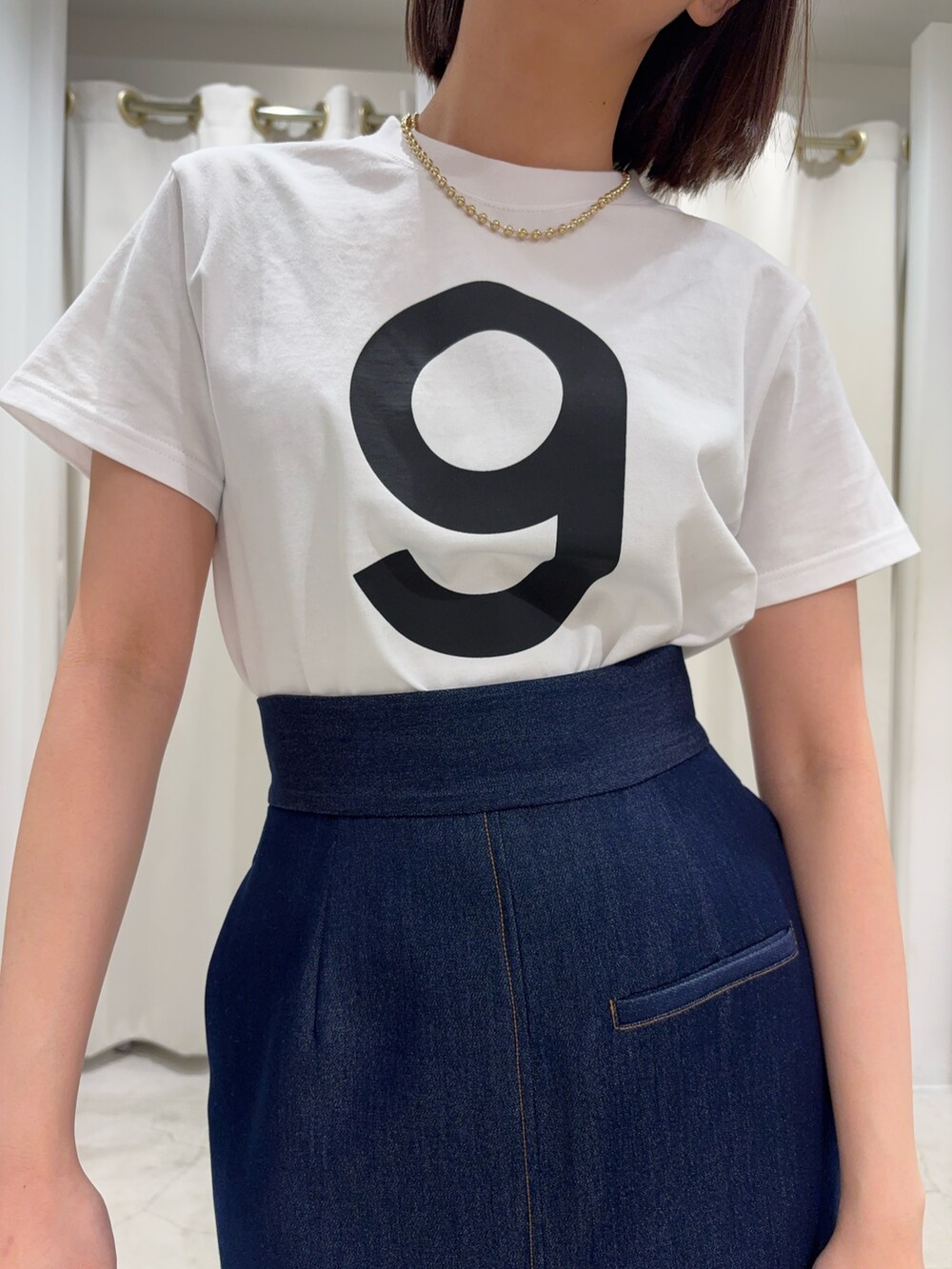 「かんたん！着回しコーデ術、春服コーデ、おしゃれさんと繋がりたい、オトナカワイイ、春先取り、旅行コーデ、セットアップコーデ、158cmコーデ、骨格ウェーブ、イエベ春」｜「LAGUNAMOONの【柳橋唯コラボ】Iラインシルエットスカート（スカート、ブルー系）」を使った、NAO YAMAMURAさん（レディース・158cm）の春コーディネートの2枚目の写真