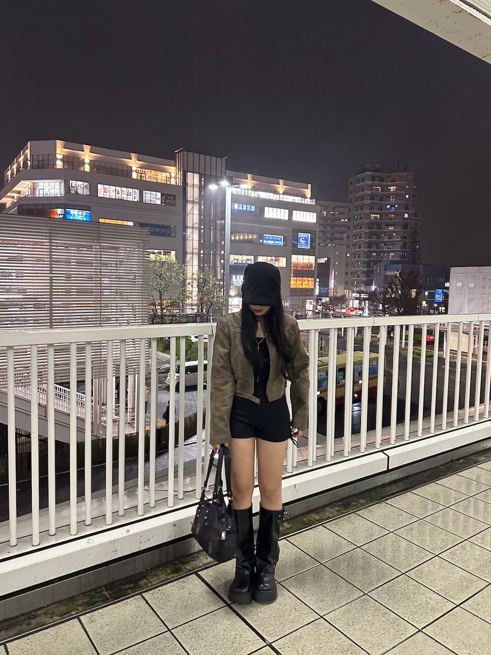 「最近のいい感じコーデ、秋服、大人可愛い、韓国系、韓国ファッション」｜「Sibraのアイテム（ブーツ、ブラック系）」を使った、さやぴおかさん（骨格ストレート・レディース・156cm）の秋コーディネートの2枚目の写真