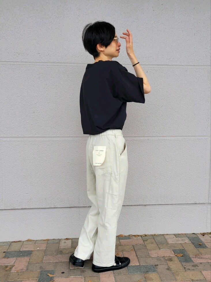 「モノトーン、シンプルスタイル、休日コーデ、メンズファッション、シンプル、グルカサンダル、チャオパニックティピー(CIAOPANIC TYPY)、チャオパニックティピー、プチプラ」｜「CIAOPANIC TYPYのUSAコットンハーフスリーブTee（Tシャツ/カットソー、ブラック系）」を使った、1stripe2kuroさん（メンズ・169cm）の夏コーディネートの3枚目の写真