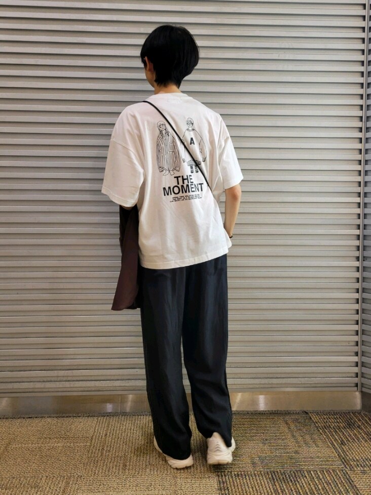 「休日スタイル、プチプラ、夏コーデ、プリントT、夏だ！Tシャツ着よう！、チャオパニックティピー(CIAOPANIC TYPY)、チャオパニックティピー」｜「CIAOPANIC TYPYの【SOUNDS GOOOOD/サウンズグッド】PVCクリアスクエアショルダー（ショルダーバッグ、その他）」を使った、1stripe2kuroさん（メンズ・169cm）の夏コーディネートの3枚目の写真